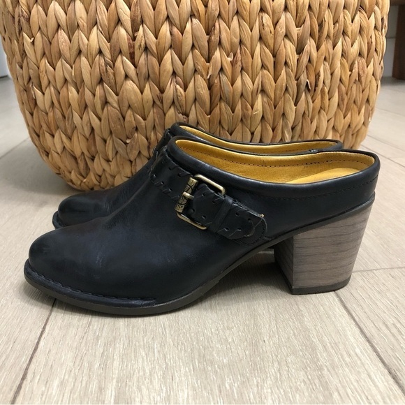 Bussola Woodville Black Leather Clogs Excellent Used Condition SZ 38EU & 7.5 US - Picture 5 of 8